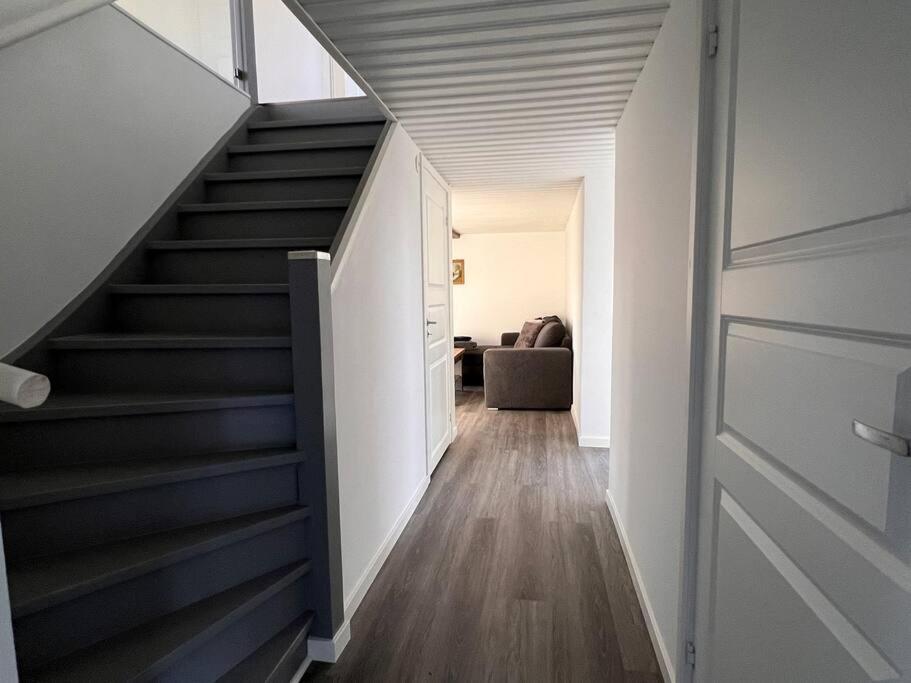 Lantlig Villa I Ljungbyhed Екстер'єр фото