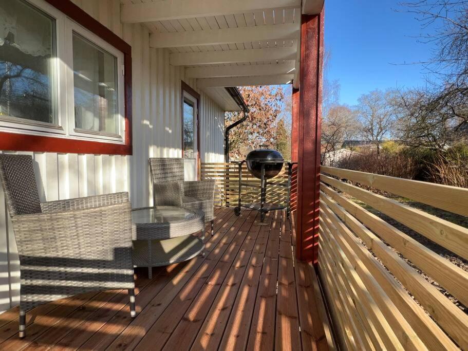 Lantlig Villa I Ljungbyhed Екстер'єр фото