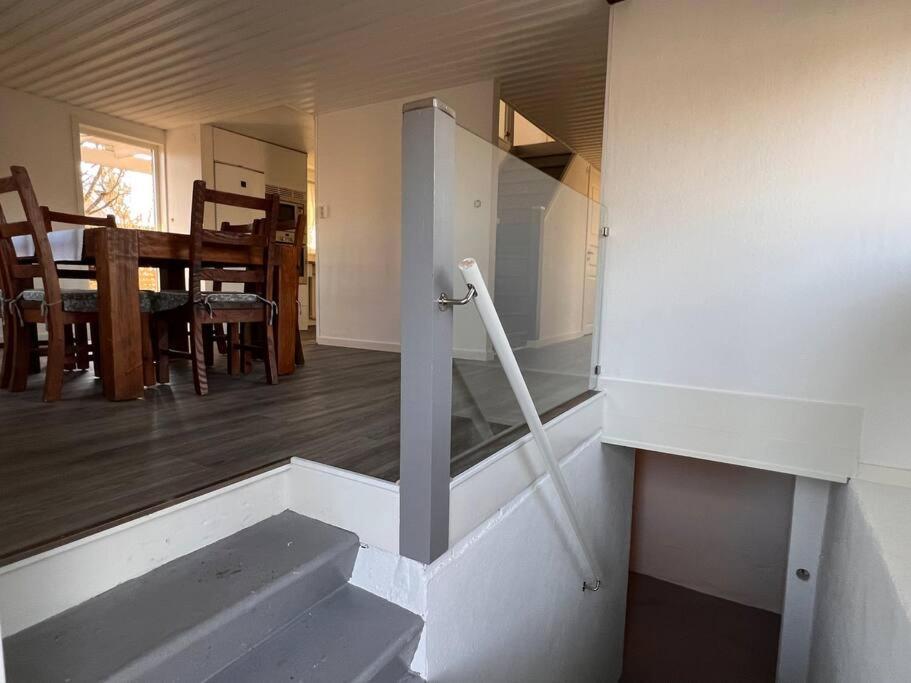 Lantlig Villa I Ljungbyhed Екстер'єр фото